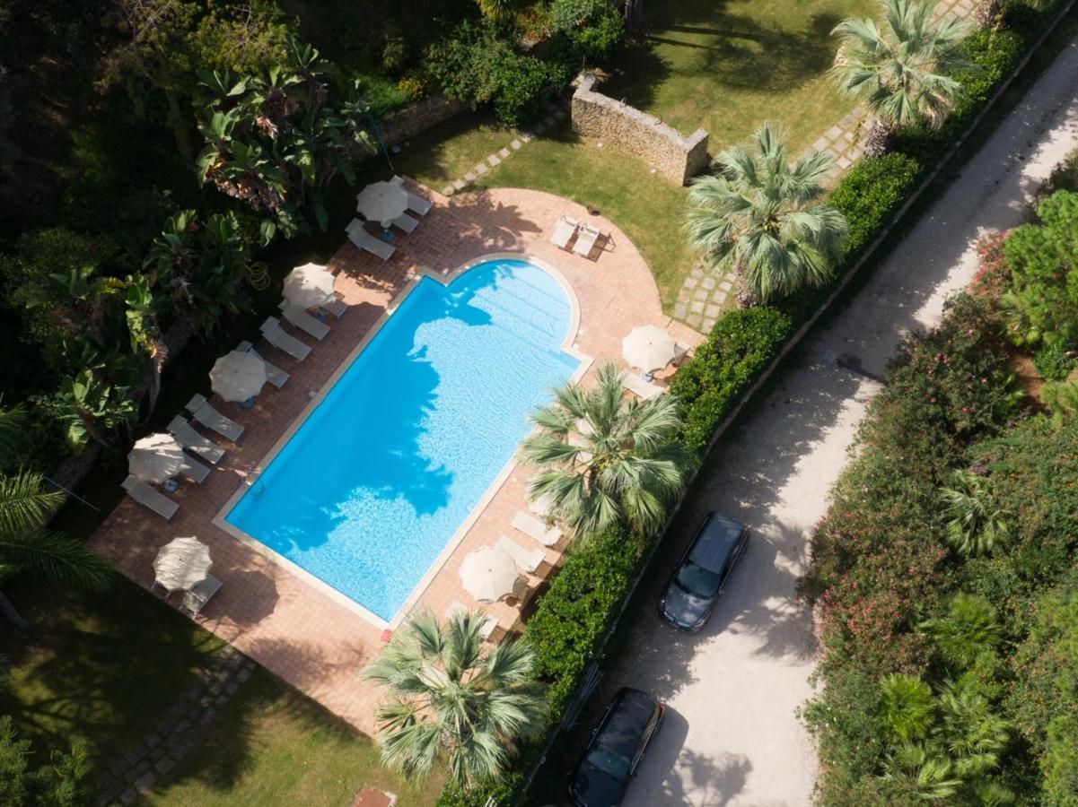Agriturismo Villa Luca SantʼAgata di Militello Exteriör bild