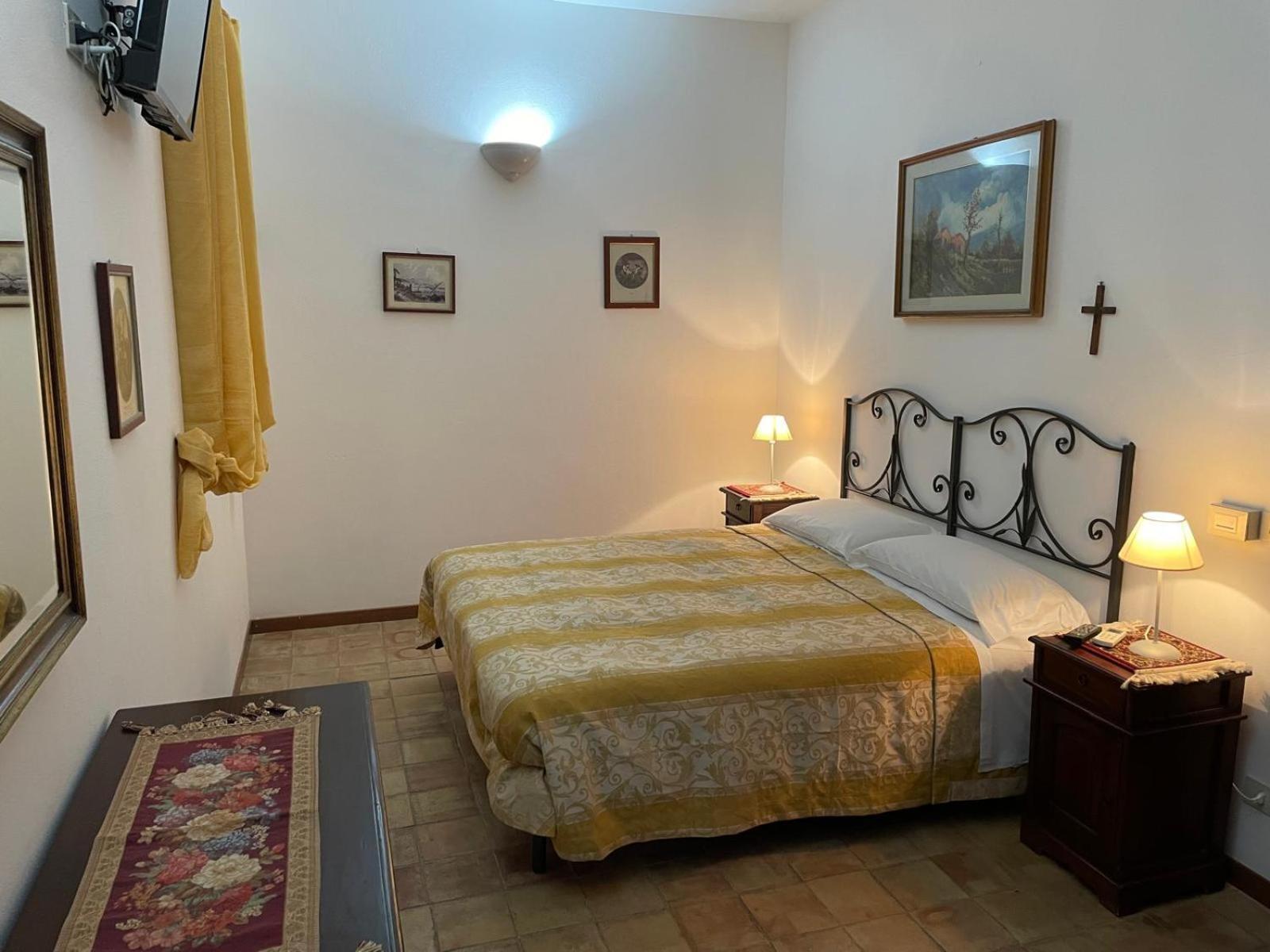Agriturismo Villa Luca SantʼAgata di Militello Exteriör bild