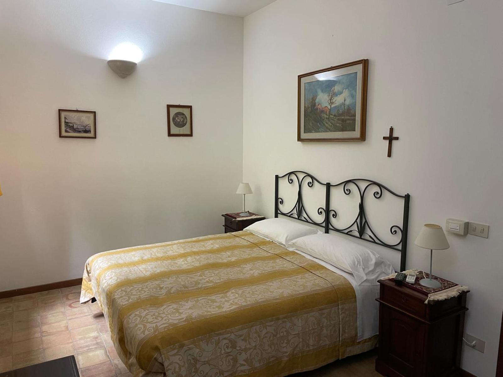 Agriturismo Villa Luca SantʼAgata di Militello Exteriör bild